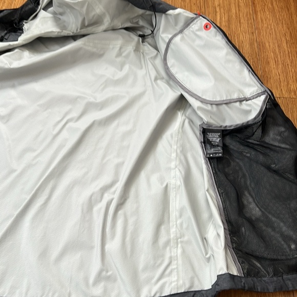 NWOT Men’s Paradox Rain Jacket Windbreaker - Picture 7 of 8